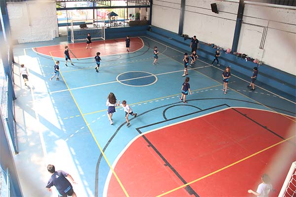 Quadra poliesportiva